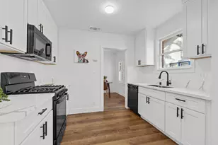 3225 D St, Sacramento, CA 95816 - Photo 11