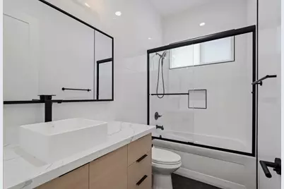 1429 W Street, Sacramento, CA 95818 - Photo 27