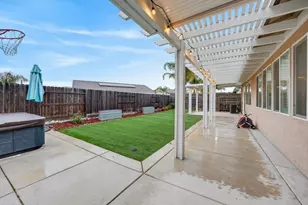 781 Aparicio Way, Galt, CA 95632 - Photo 65