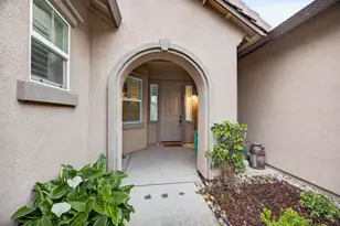 781 Aparicio Way, Galt, CA 95632 - Photo 5