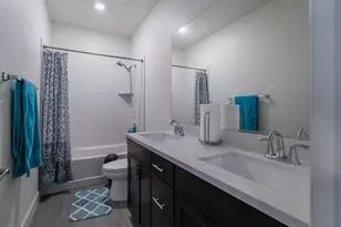 2269 Sierra Village Dr, Roseville, CA 95747 - Photo 17