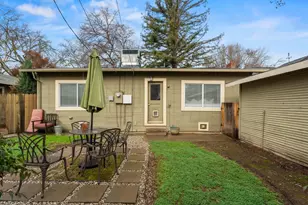 1041 Santa Barbara Ct, Sacramento, CA 95816 - Photo 23