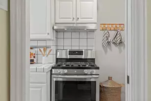 1041 Santa Barbara Ct, Sacramento, CA 95816 - Photo 15