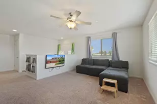 692 Arlene Ct, Galt, CA 95632 - Photo 17