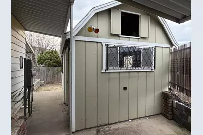 Pardis Lane, Sacramento, CA 95828 - Photo 15