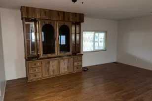 Pardis Ln, Sacramento, CA 95828 - Photo 9