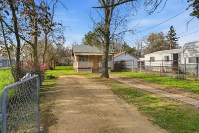 1021 Grand Ave, Olivehurst, CA 95961 - Photo 7