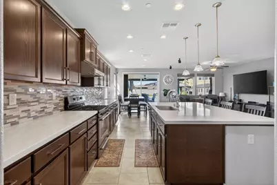 1753 Sea Cliff Court, Plumas Lake, CA 95961 - Photo 13