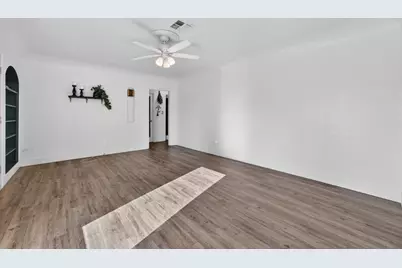 629 Brooks Avenue, Yuba City, CA 95991 - Photo 9