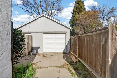 629 Brooks Avenue, Yuba City, CA 95991 - Photo 31