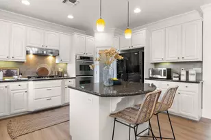 6129 Merry Ln, Carmichael, CA 95608 - Photo 11