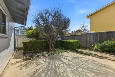 1129 S 55, Richmond, CA 94804 - Photo 31