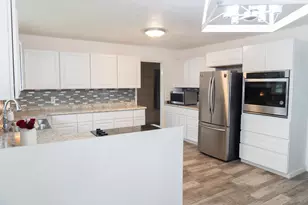 2220 N El Capitan Dr, Turlock, CA 95380 - Photo 9