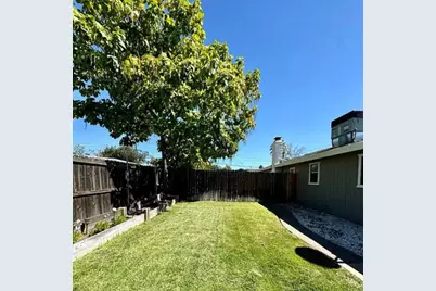 1900 Bell Street, Sacramento, CA 95825 - Photo 31