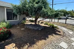 1900 Bell St, Sacramento, CA 95825 - Photo 13