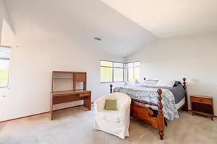 8469 Hollow Oaks Ct, Sacramento, CA 95828 - Photo 19