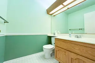 8469 Hollow Oaks Ct, Sacramento, CA 95828 - Photo 33