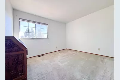 8469 Hollow Oaks Court, Sacramento, CA 95828 - Photo 27