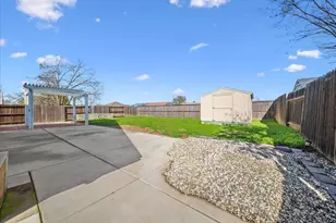 8605 Meandering Way, Antelope, CA 95843 - Photo 35