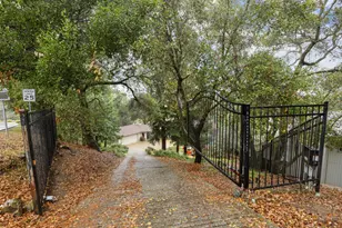 17220 Holiday Dr, Morgan Hill, CA 95037 - Photo 11