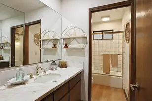 17220 Holiday Dr, Morgan Hill, CA 95037 - Photo 5