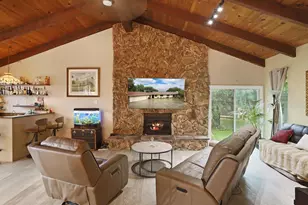 17220 Holiday Dr, Morgan Hill, CA 95037 - Photo 23