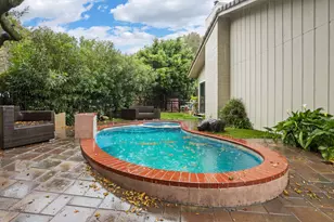 17220 Holiday Dr, Morgan Hill, CA 95037 - Photo 51