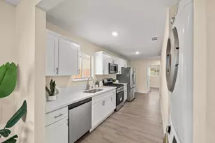 5817 Wilkinson St, Sacramento, CA 95824 - Photo 17