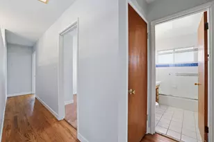 2001 Maryal Dr, Sacramento, CA 95864 - Photo 27