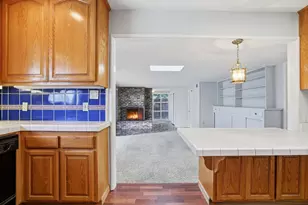 2001 Maryal Dr, Sacramento, CA 95864 - Photo 49