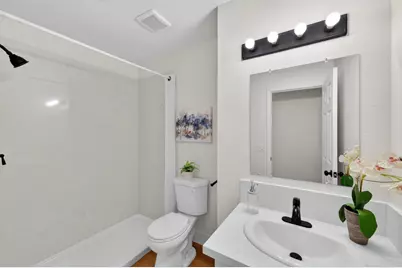 7717 Valley Wood Drive, Sacramento, CA 95828 - Photo 25