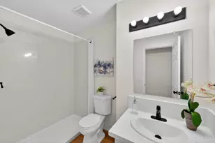 7717 Valley Wood Dr, Sacramento, CA 95828 - Photo 25