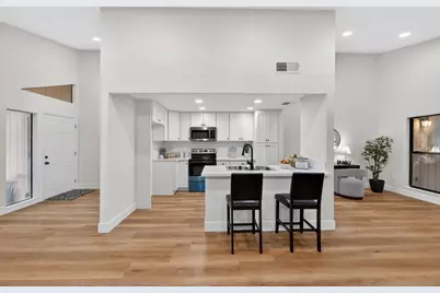 7717 Valley Wood Drive, Sacramento, CA 95828 - Photo 17
