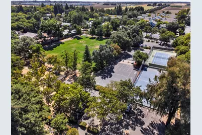 909 Bienville Street, Davis, CA 95616 - Photo 33