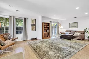 909 Bienville St, Davis, CA 95616 - Photo 9