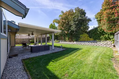 1387 Greenborough Drive, Roseville, CA 95661 - Photo 37