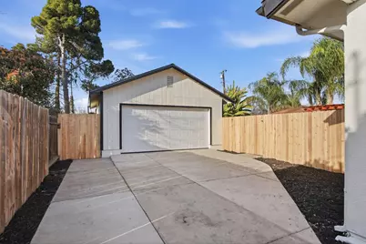 2009 W Willow Street, Stockton, CA 95203 - Photo 25