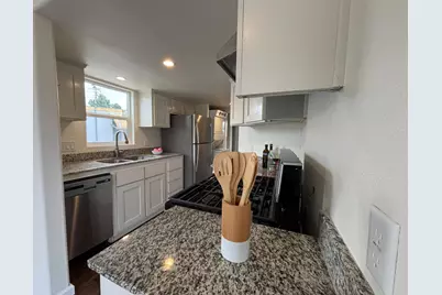 E San Antonio Street #42, San Jose, CA 95116 - Photo 5