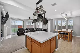 12067 Erato Cir, Rancho Cordova, CA 95742 - Photo 11