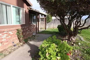 1789 Beverly Ave, Olivehurst, CA 95961 - Photo 3