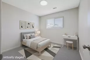 1432 N Locust St, Visalia, CA 93291 - Photo 27