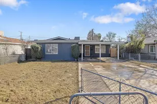 1432 N Locust St, Visalia, CA 93291 - Photo 3