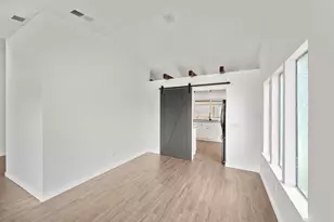 8085 Cammeray Dr, Citrus Heights, CA 95610 - Photo 13