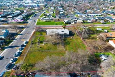 1807 E 10th Street, Stockton, CA 95206 - Photo 27