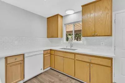 5720 Riverside Boulevard, Sacramento, CA 95822 - Photo 31