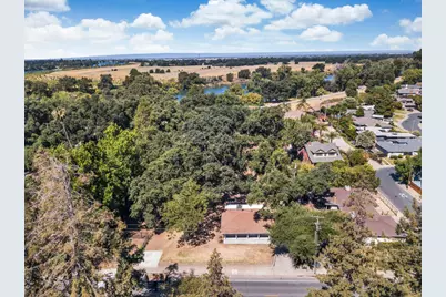 5720 Riverside Boulevard, Sacramento, CA 95822 - Photo 15