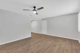 5720 Riverside Blvd, Sacramento, CA 95822 - Photo 37