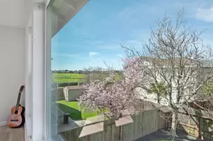 36 Holden Ct, Sacramento, CA 95835 - Photo 5