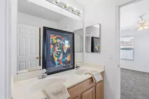 36 Holden Ct, Sacramento, CA 95835 - Photo 27