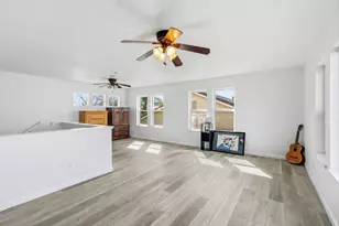 36 Holden Ct, Sacramento, CA 95835 - Photo 21